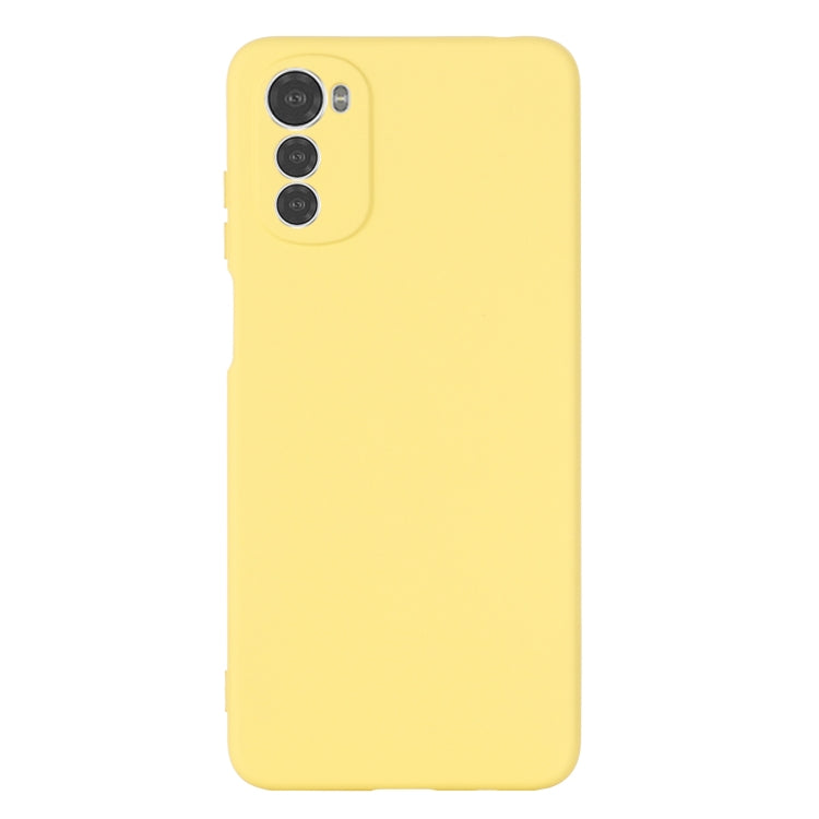 For Motorola Moto E32 4G Pure Color Liquid Silicone Shockproof Phone Case(Yellow) - Motorola Cases by buy2fix | Online Shopping UK | buy2fix