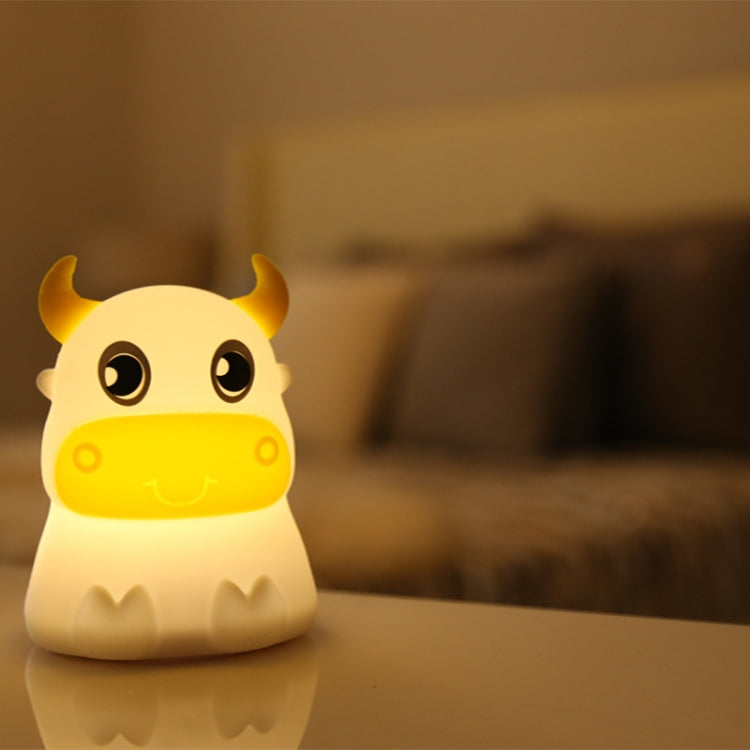 Colorful Dull Cow Silicone Night Light Led Creative Dream Bedroom Bedside Patted With Sleeping Lights, Style:USB Charging - Night Lights by buy2fix | Online Shopping UK | buy2fix